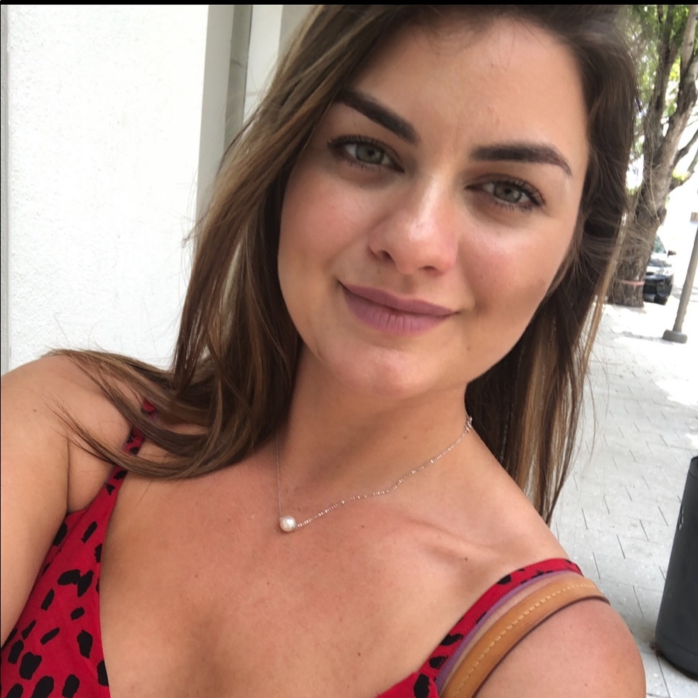 Meet your Posher, Stephanie